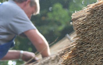 professional Bennetts End thatchers